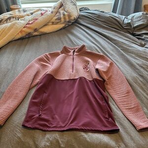 Women’s M, Washington State Cougars quarter zip jacket.